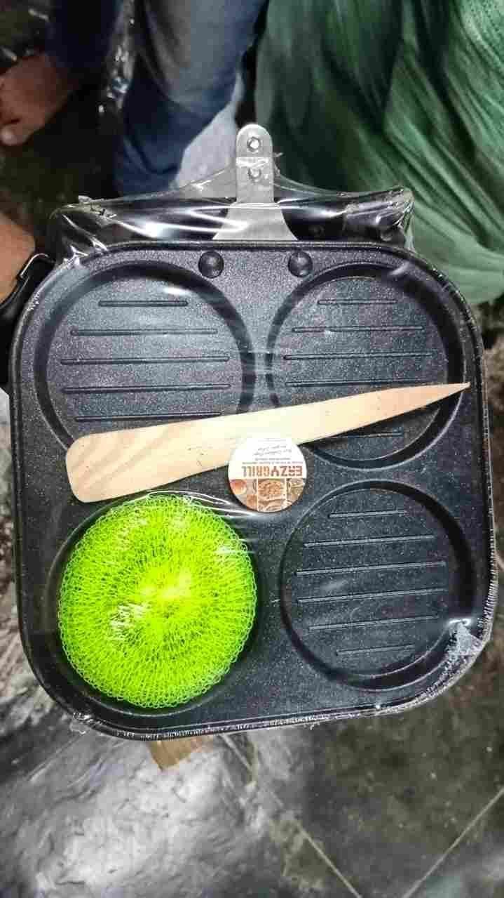 4 Hole Non-Stick Pan